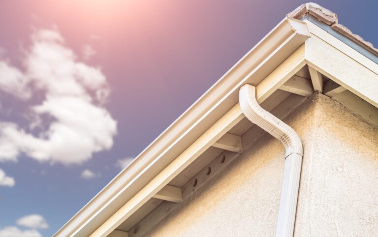 How Much Do Seamless Rain Gutters Cost?