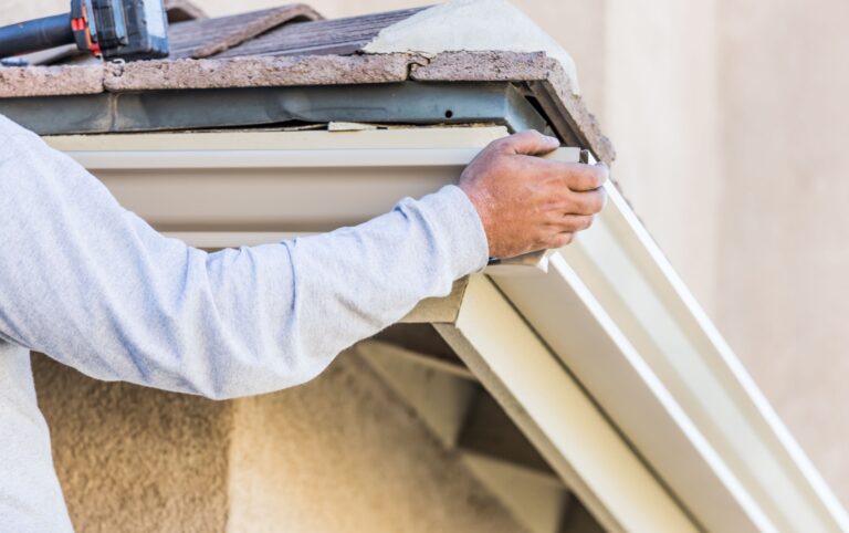 Complete Guide to Seamless Gutters Installation